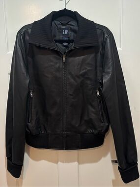 Vintage GAP Black Leather Bomber Jacket